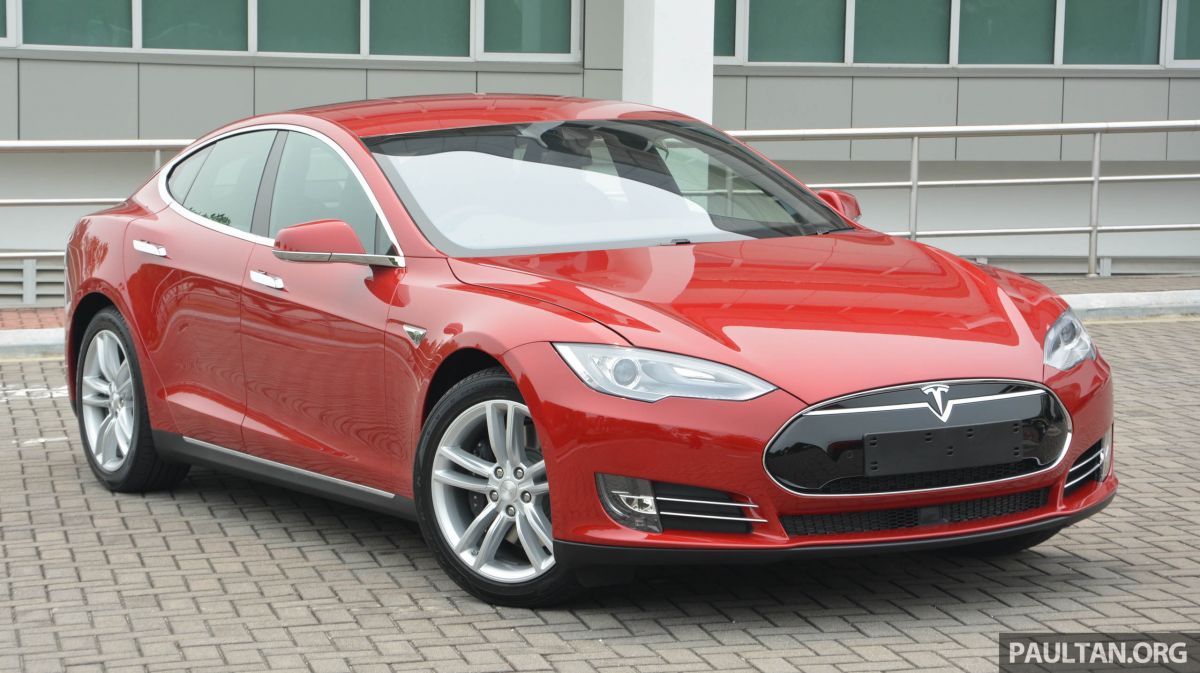 Tesla model 3 spotify premium